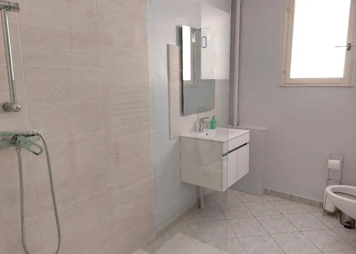 Villa Spacieuse à Saint-nazaire Avec Piscine Privée